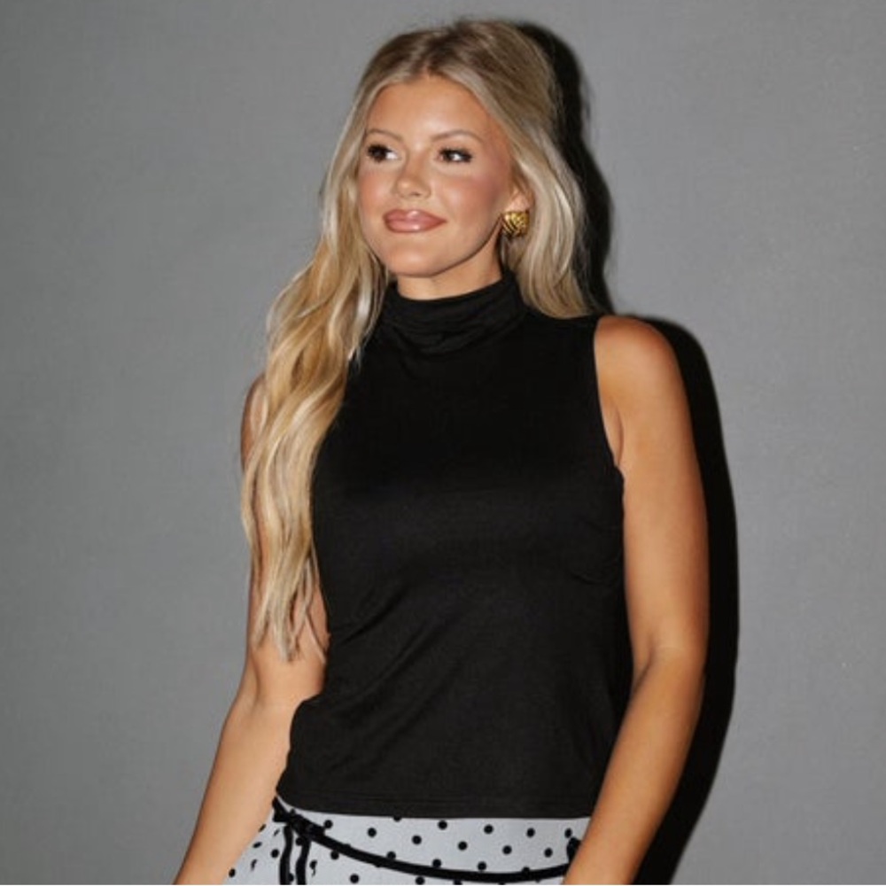 Copeland Basic Turtleneck-Black